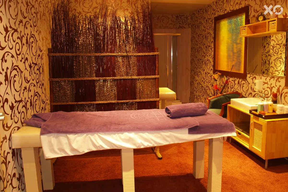 Emerald Hotel