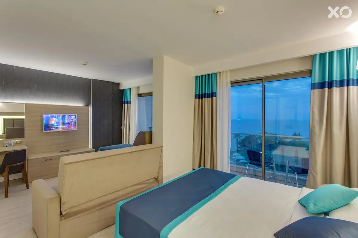 Falcon Club Hotel
