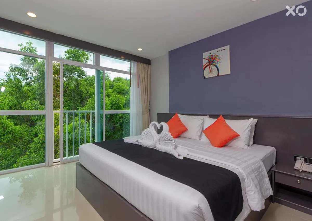 Modern Living Hotel