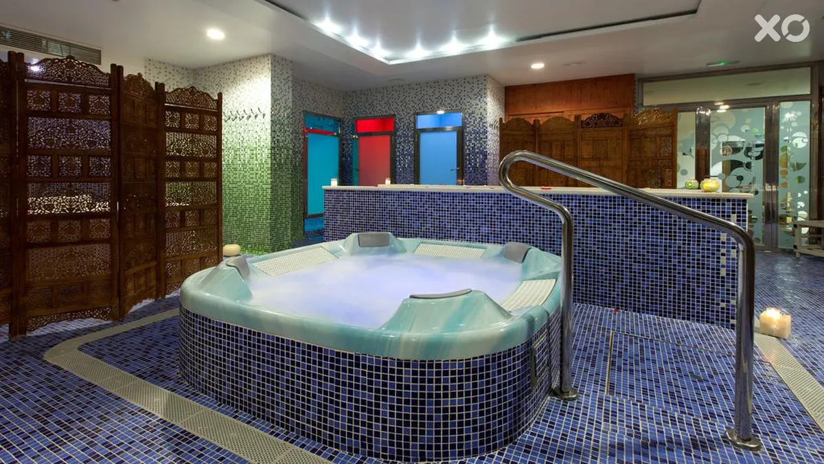 Deloix Aqua Center Hotel