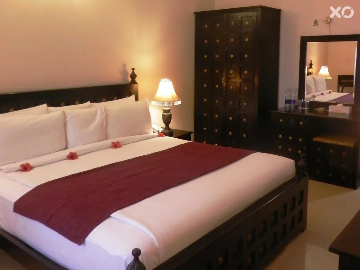 Golden Tulip Stone Town Boutique