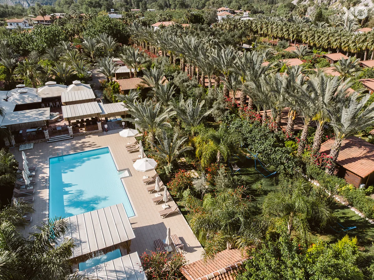 Azur Hotel