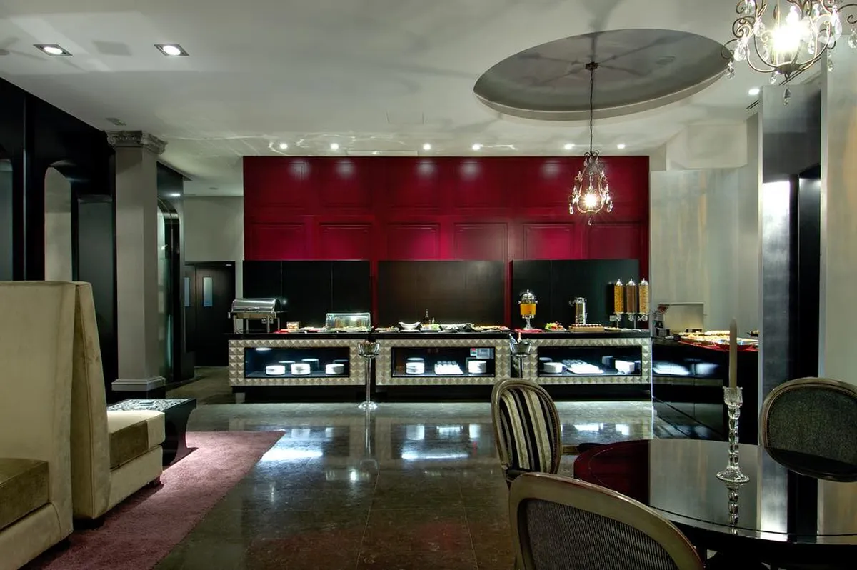 Vincci Palace