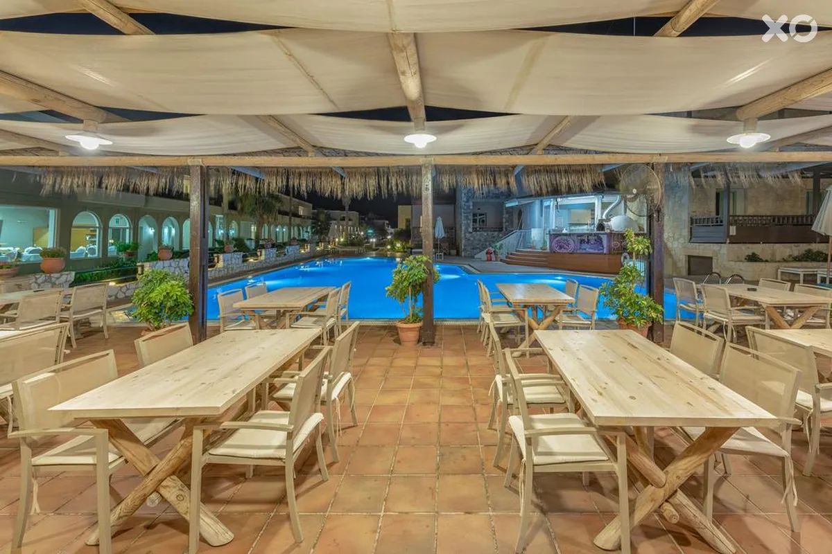 Erato Beach Hotel