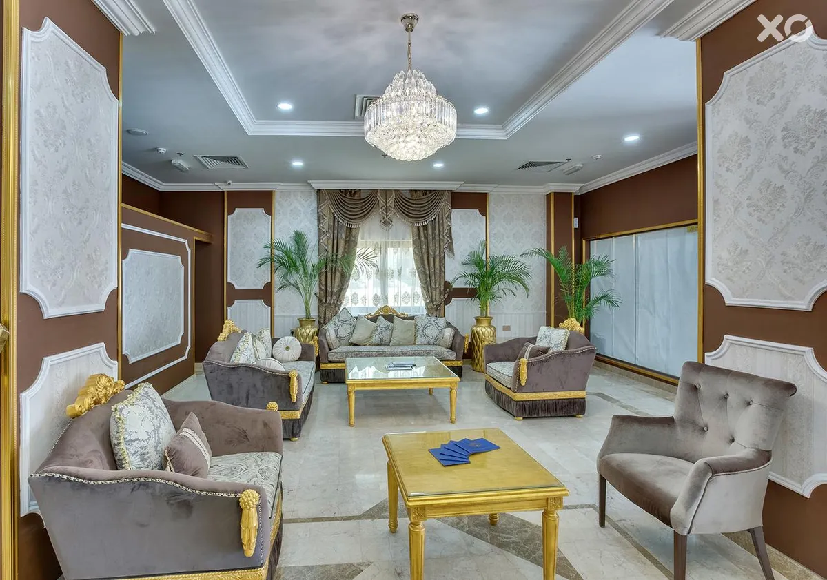 Royal Hotel