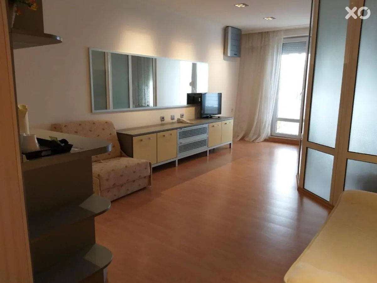 Perla Apartments First Line