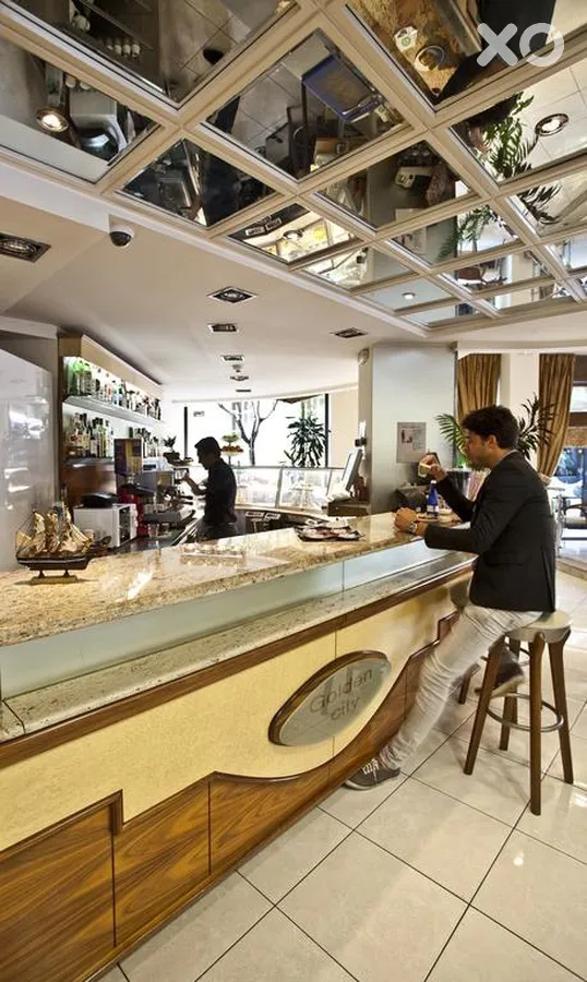 Golden City Hotel