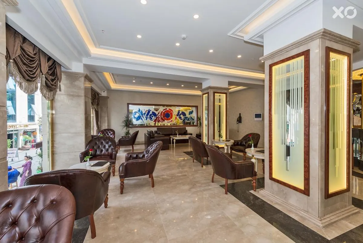 Glorious Hotel