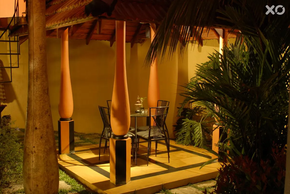 Flower Garden Hotel