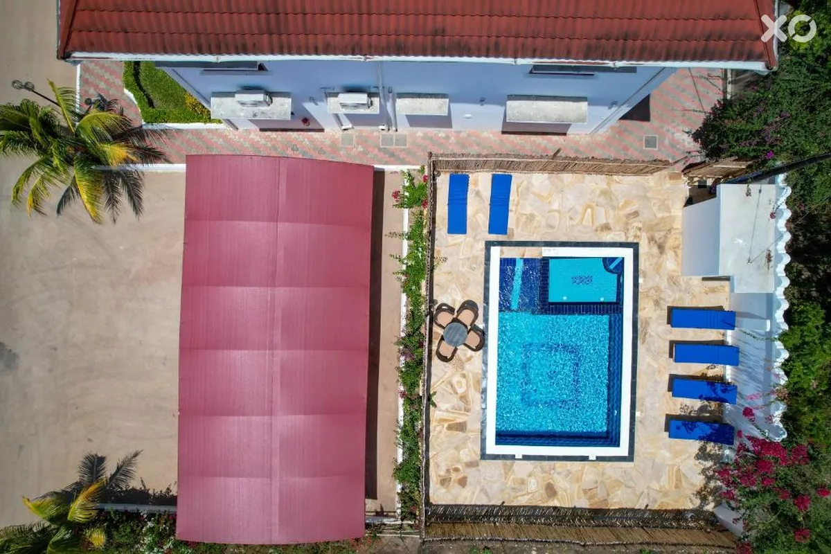 Sunny Palms Beach Bungalows