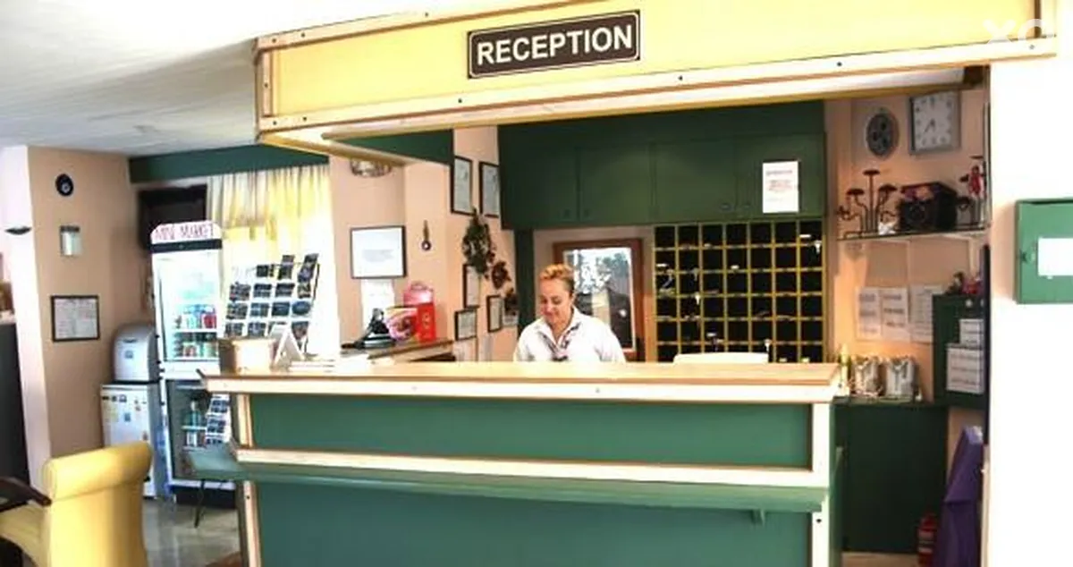 Amos Hotel