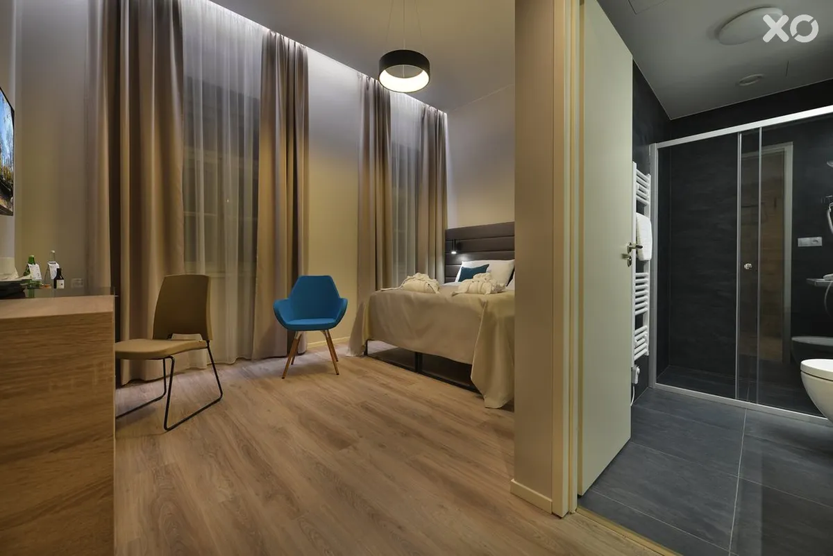 EA Hotel New Town