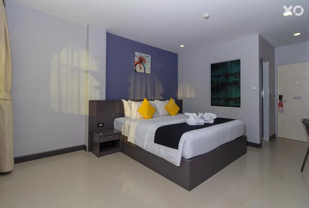 Modern Living Hotel