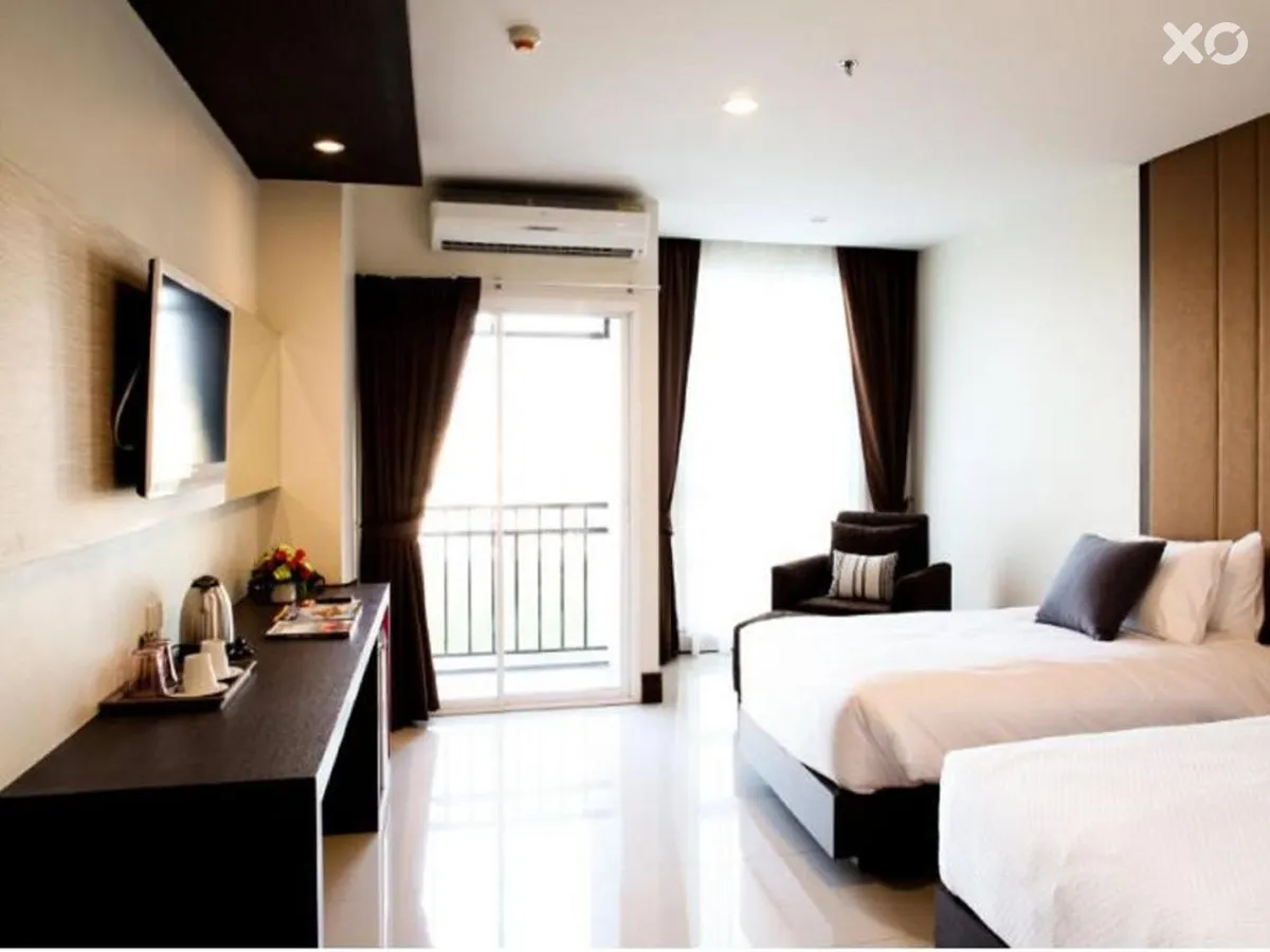 Crystal Suites Suvarnabhumi Airport