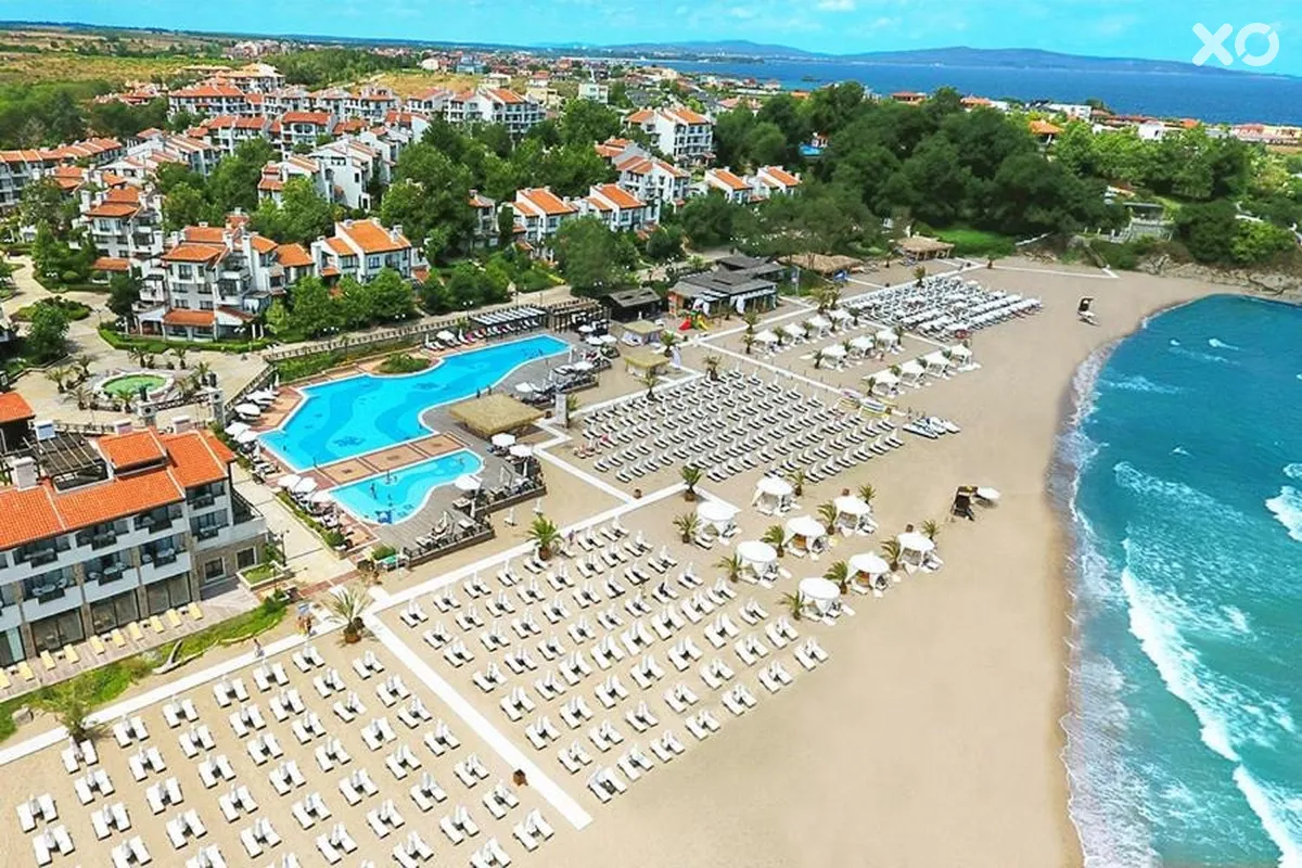 Oasis Resort & Spa
