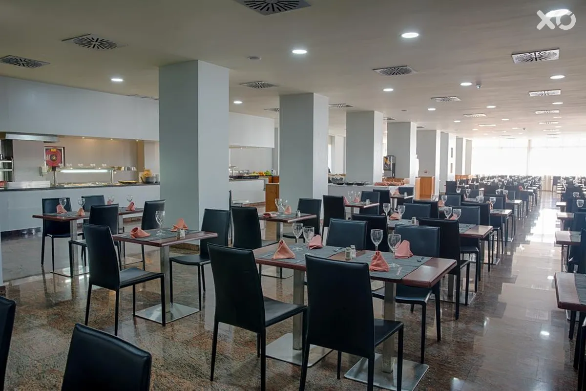 Royal Costa