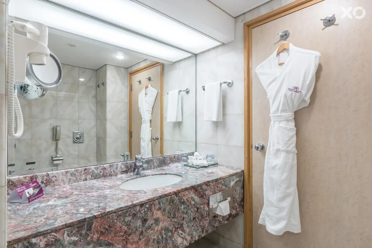 Crowne Plaza Abu Dhabi