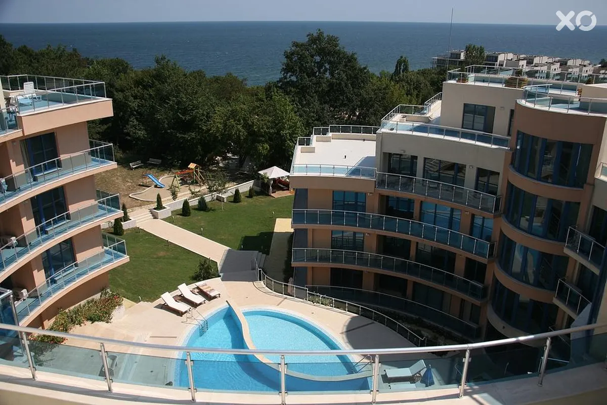 Aquamarine Apart Complex