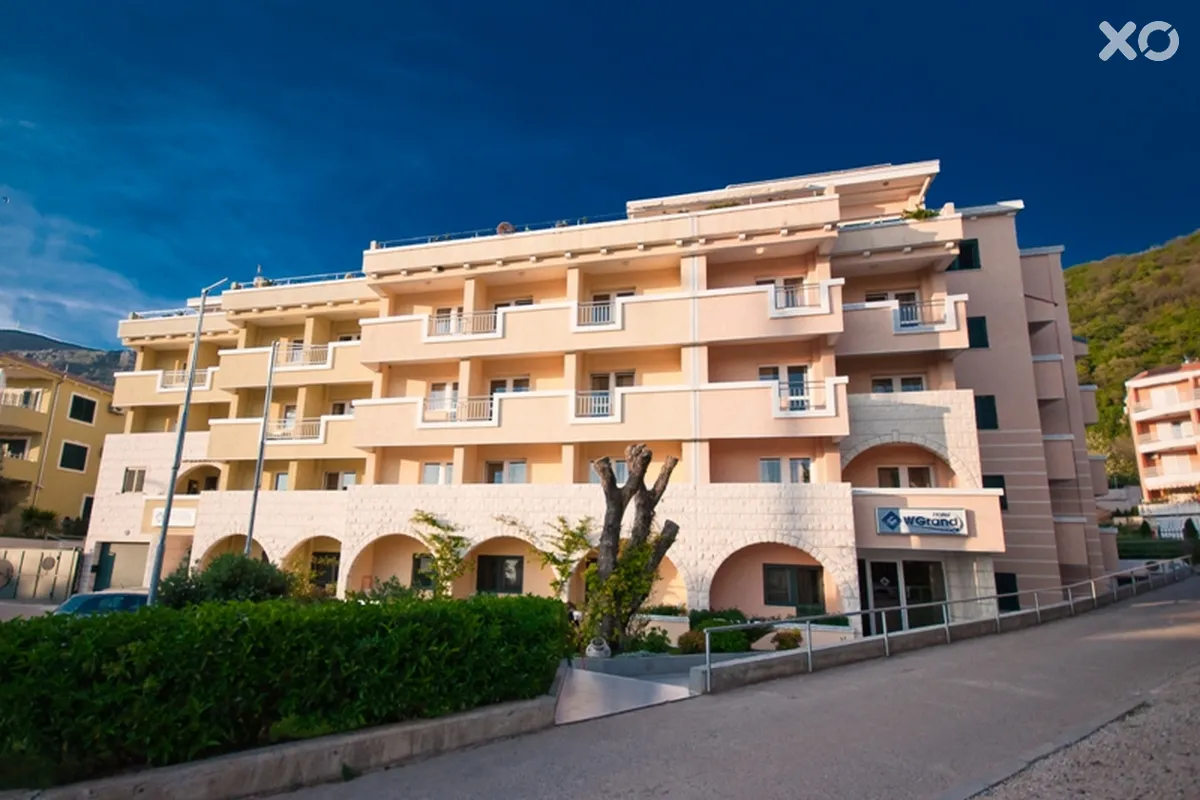 WGrand Hotel