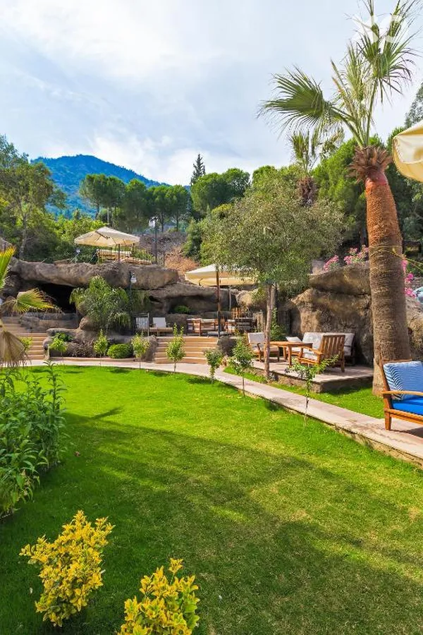 Amossia Elite Boutique Hotel
