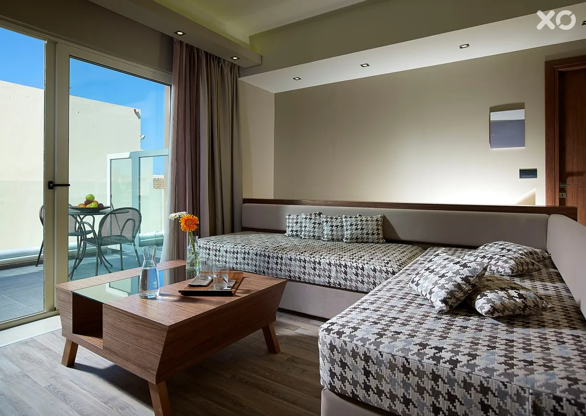 Elotis Suites Hotel
