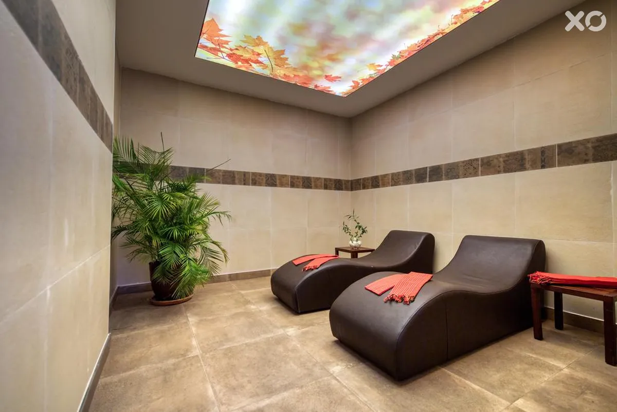 Sea Life Lounge