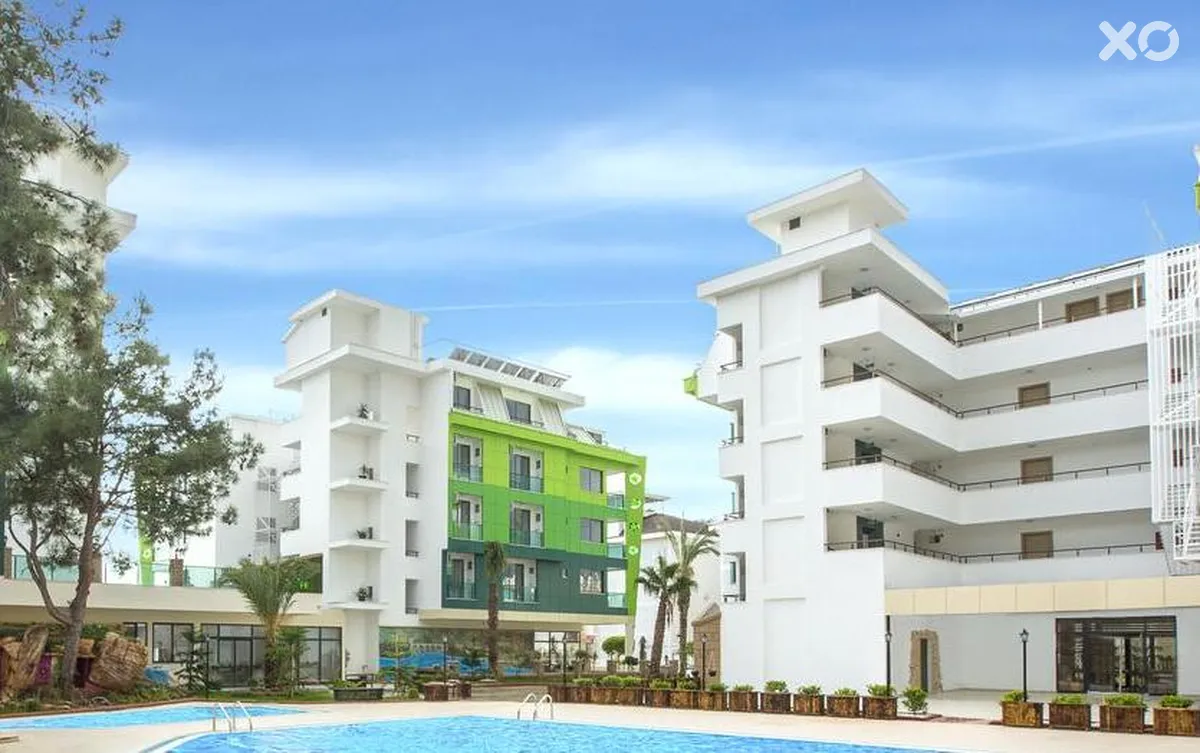 Green Life Hotel