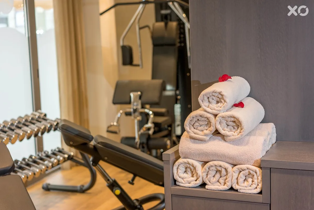 Kyma Suites Beach Hotel