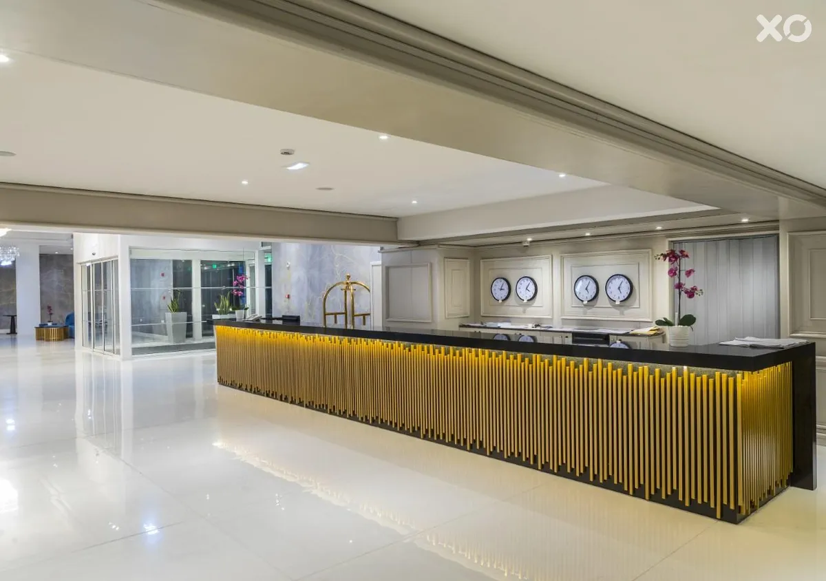 Constantinos The Great Beach Hotel