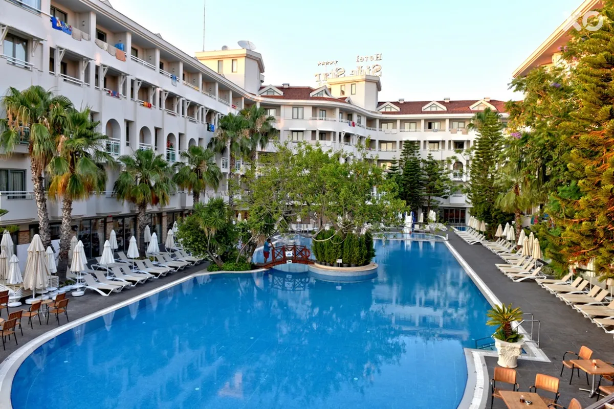 Side Star Beach Hotel