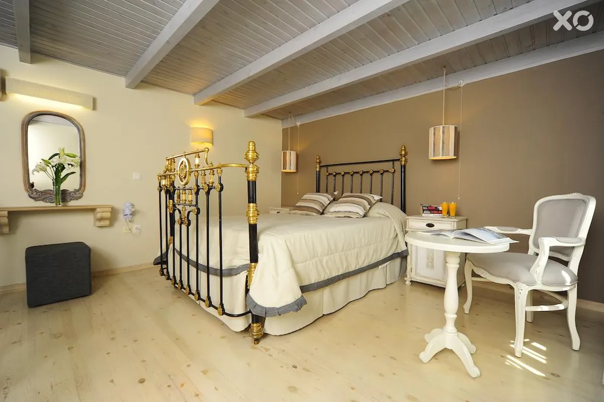 Mythos Suites Hotel