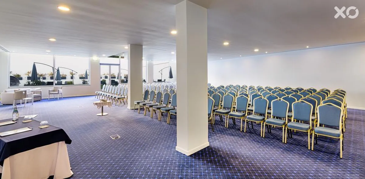 Cristal Porto Hotel
