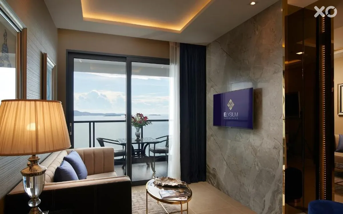 The Elysium Pratumnak Pattaya