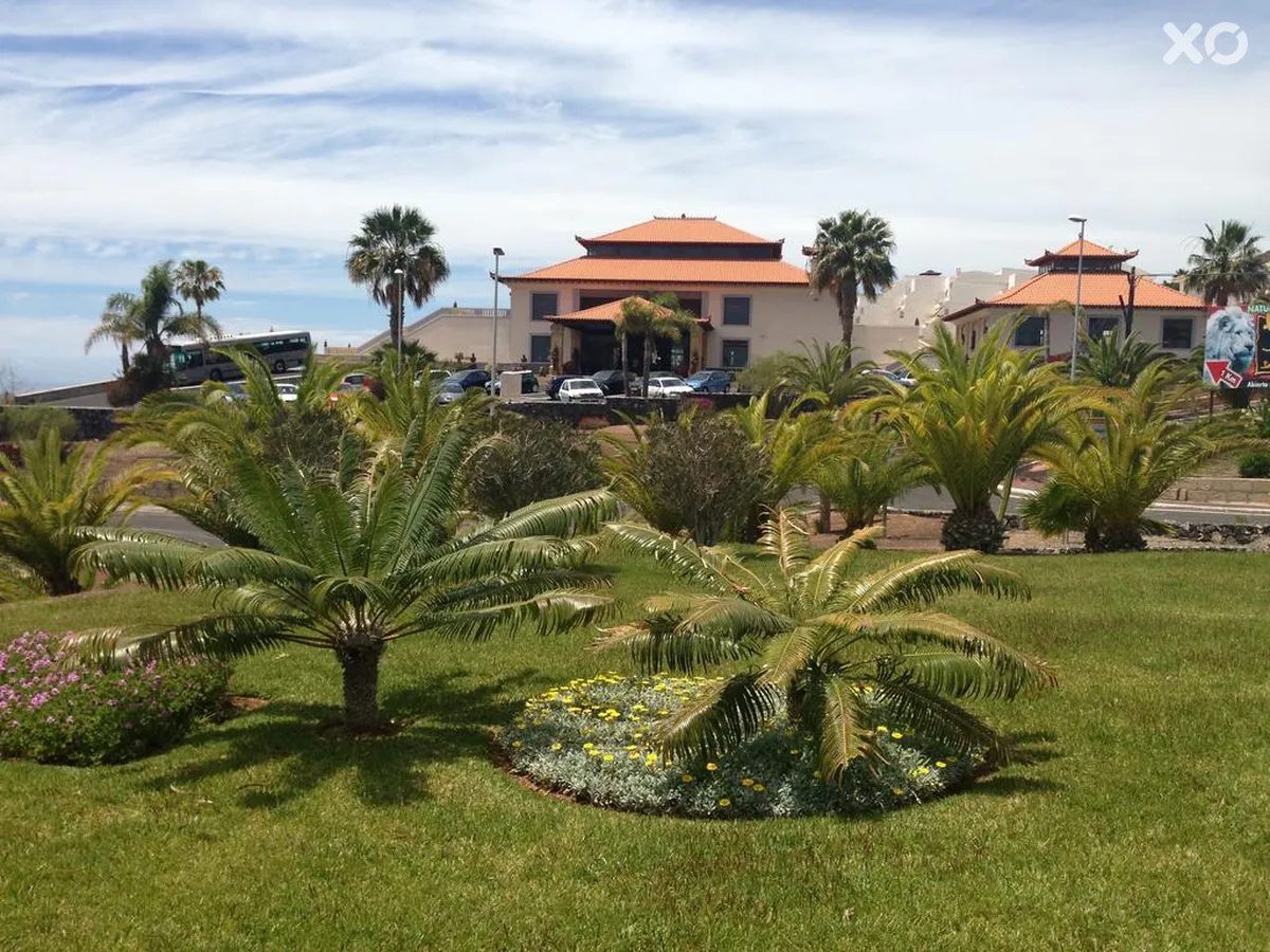 Regency Country Club Apartments & Suites