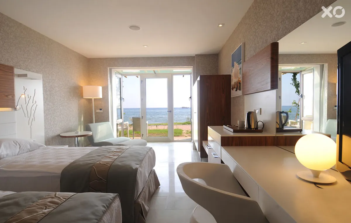 Gold Island Hotel