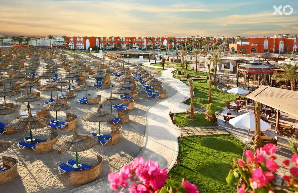 Sunrise Select Garden Beach Resort & Spa