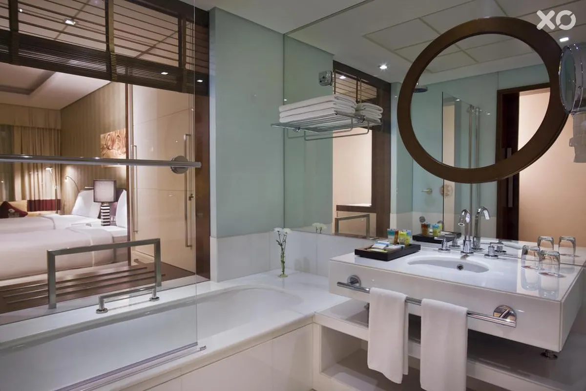 Majestic Premier Hotel