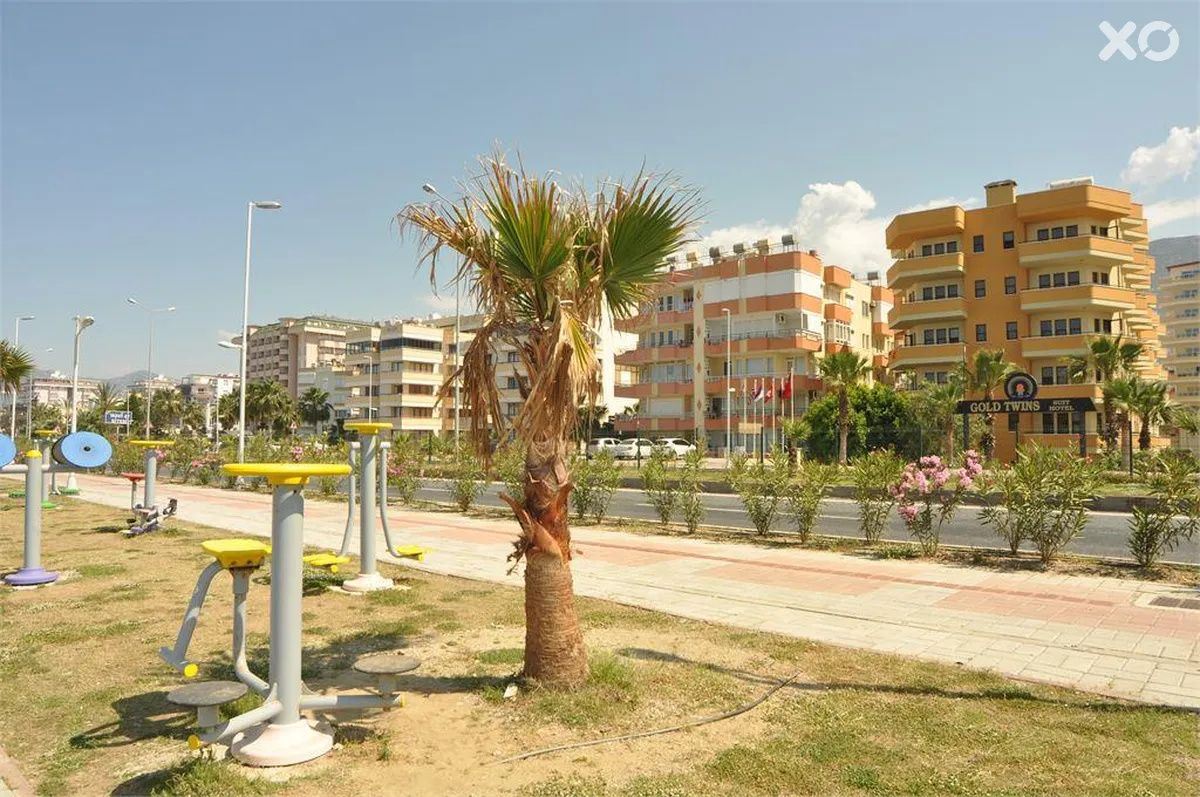 Gold Twins Family Beach Hotel