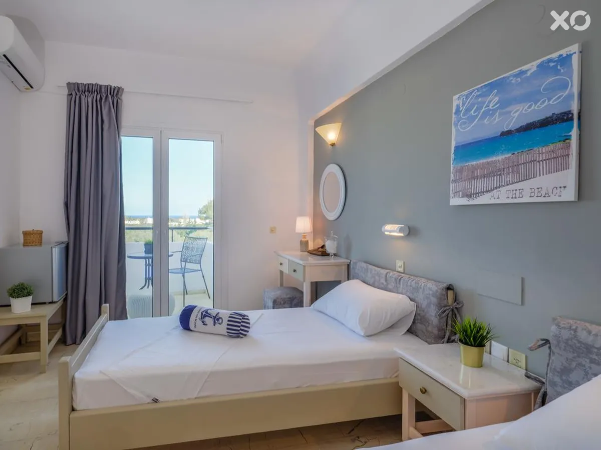 Pasiphae Hotel