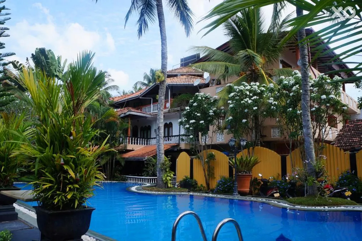 Flower Garden Hotel