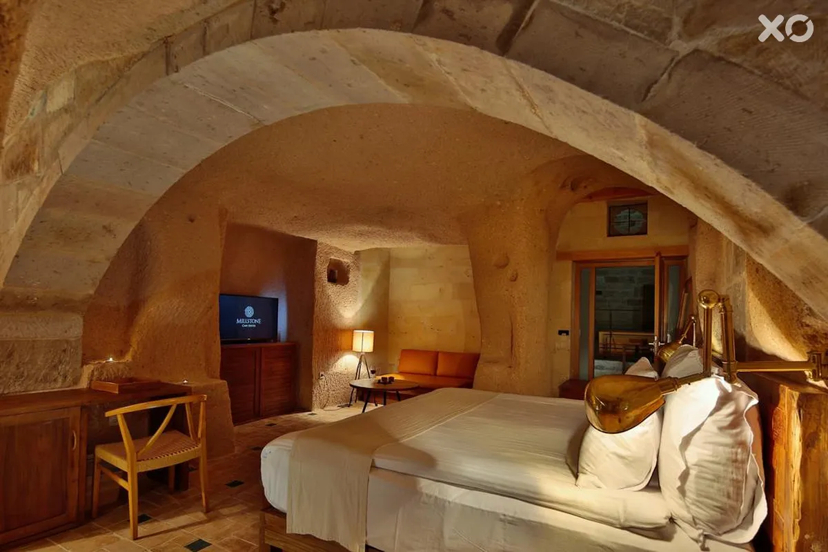 Millstone Cave Suites Hotel
