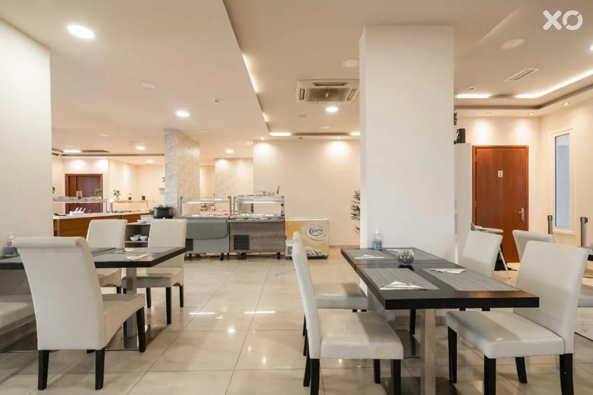 Karras Hotel