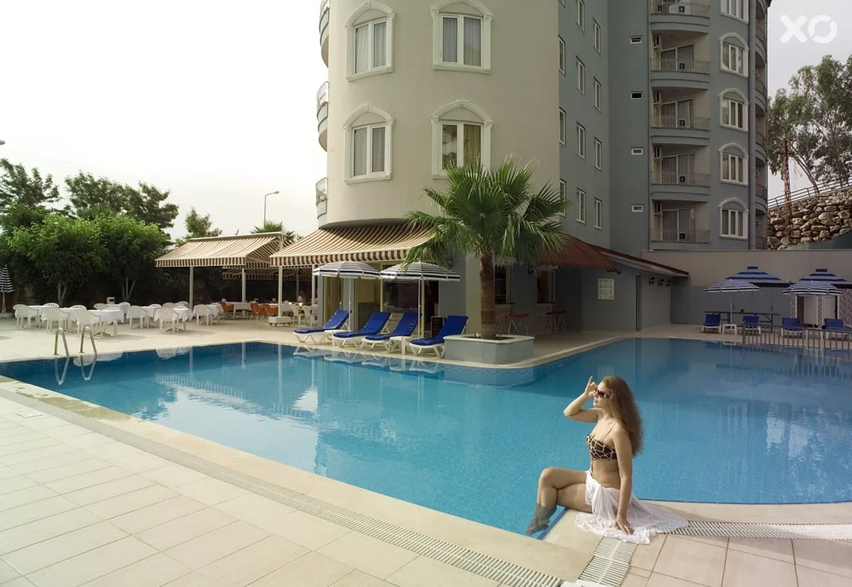 Eva Beach Hotel