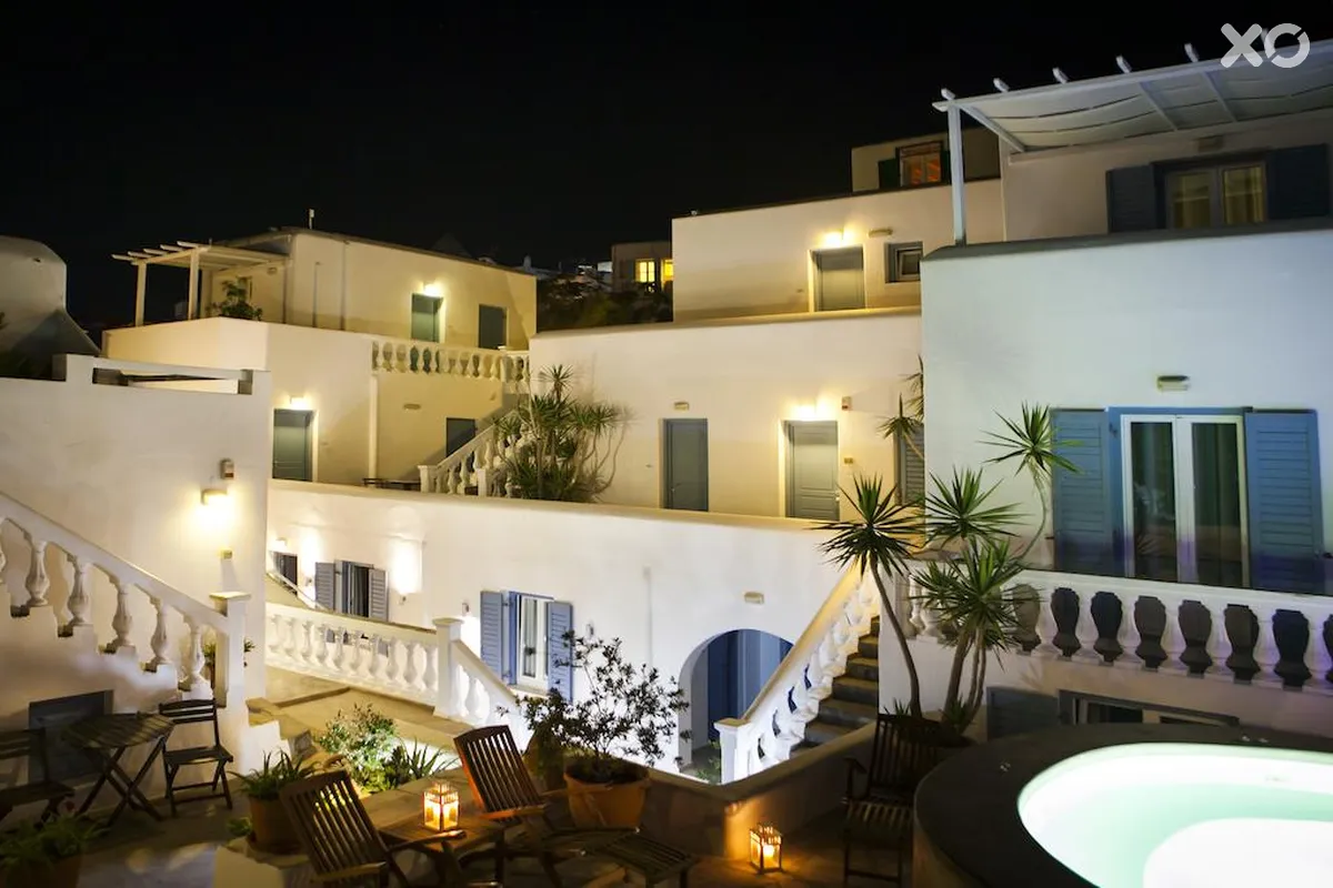 Carbonaki Hotel
