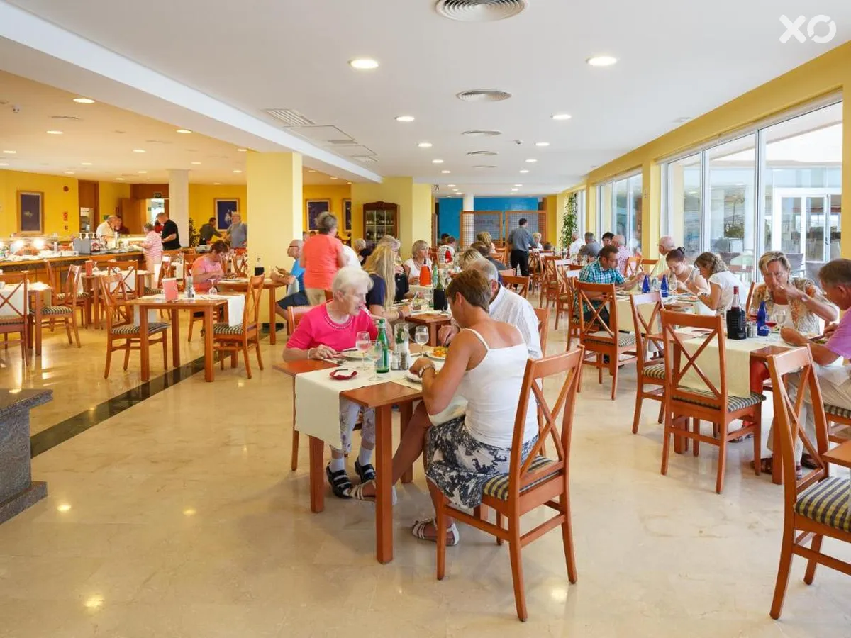 Dunes Platja Aparthotel