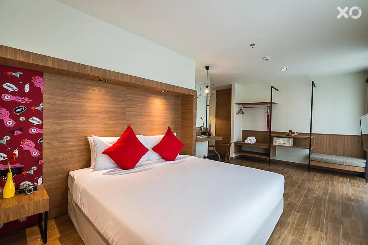 Sunshine Hip Hotel