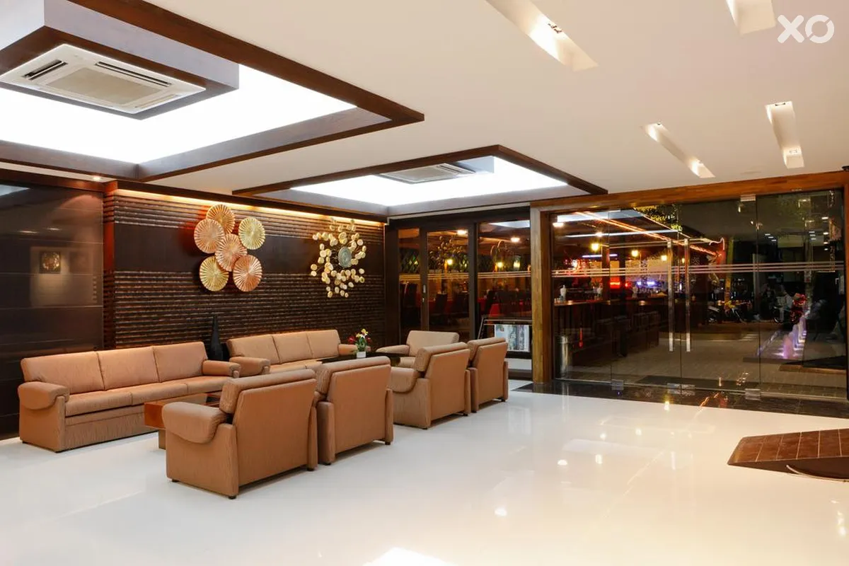 Inn House Hotel