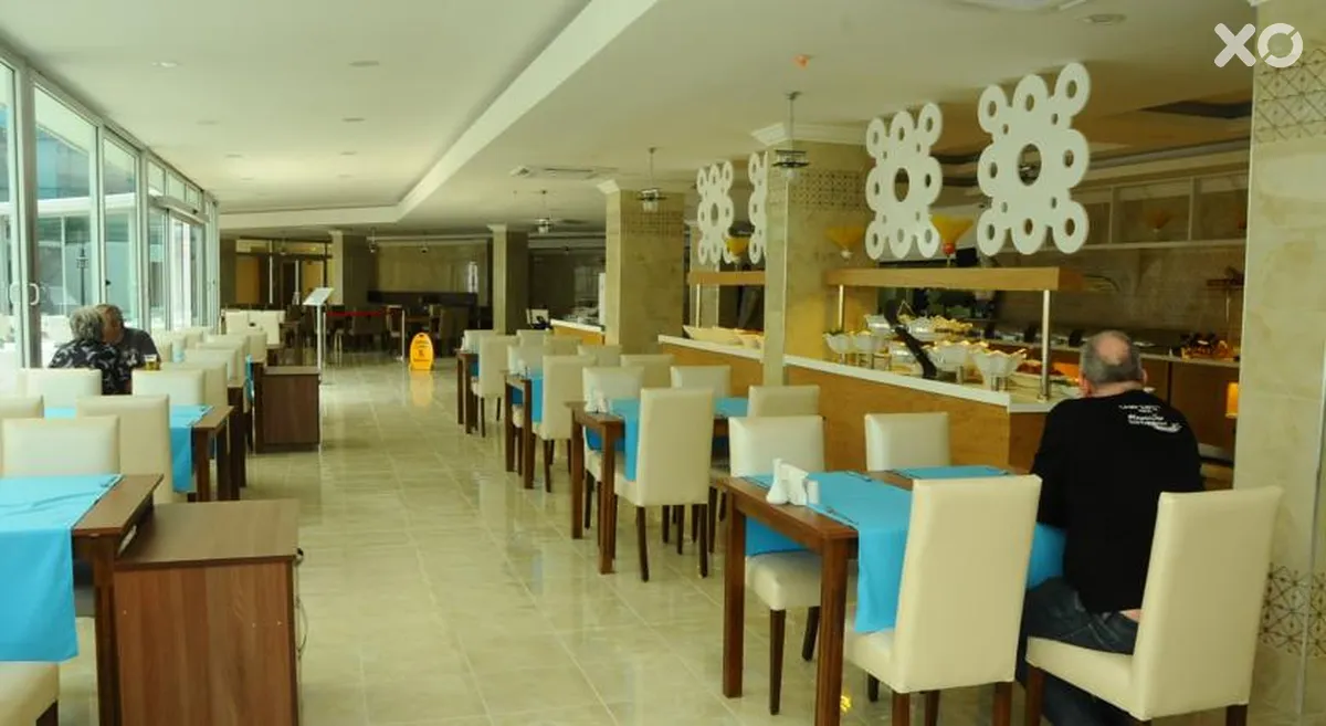 Side Legend Hotel