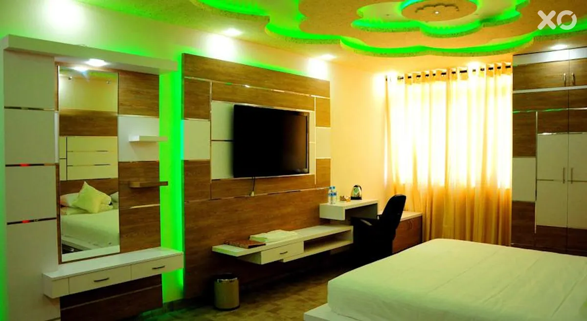 Royal Castle Hotel