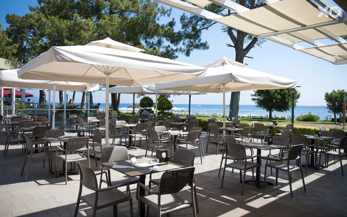 Akra Kemer